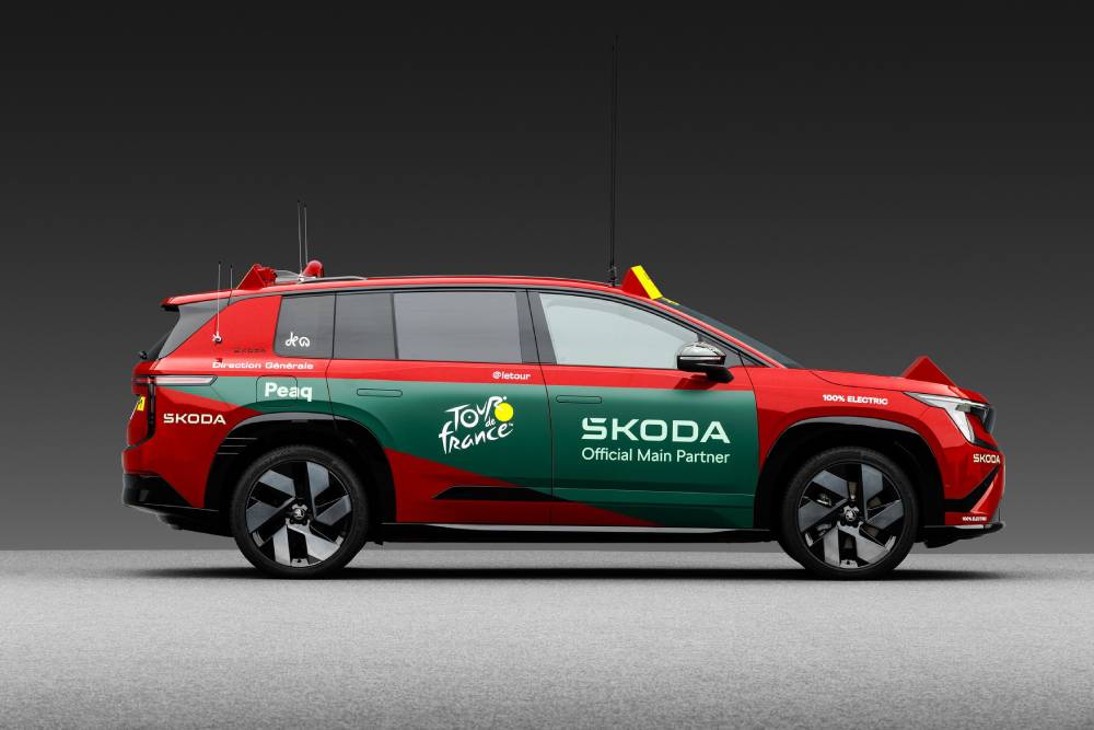 https://autogreeknews.gr/wp-content/uploads/2026/07/skoda-peaq-tour-de-france-6.jpg