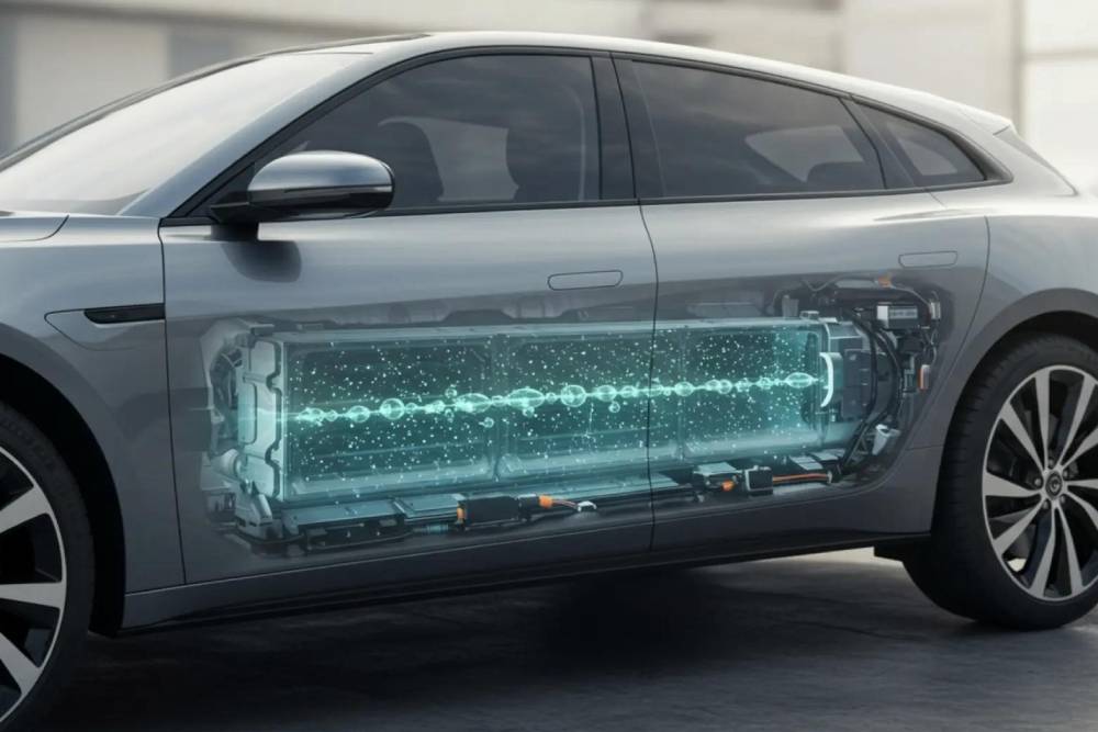 https://autogreeknews.gr/wp-content/uploads/2026/07/solid-state-batteries-02.jpg