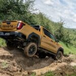 toyota_hilux_hybrid_48v_invincible_double_cab44