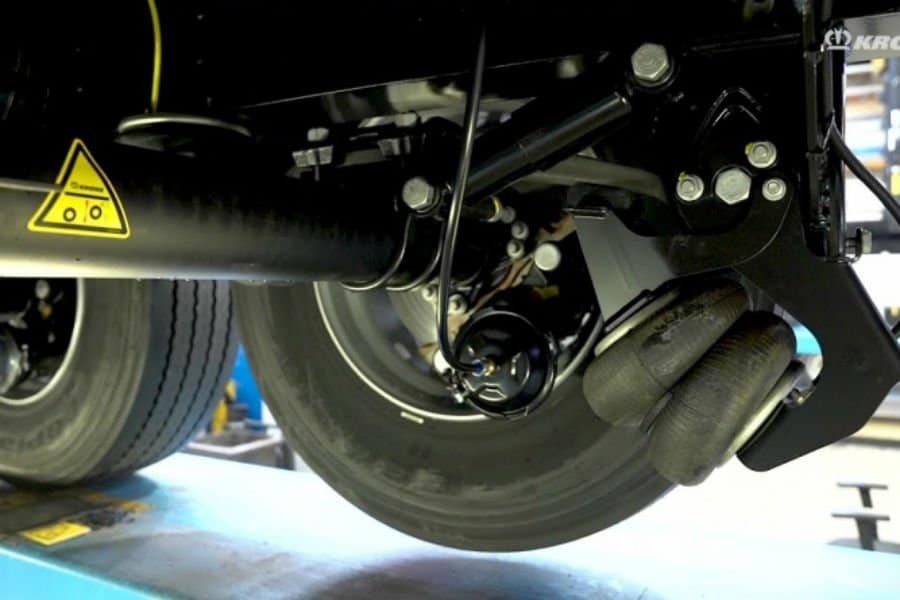https://autogreeknews.gr/wp-content/uploads/2026/07/truck-lift-axle-2.jpg
