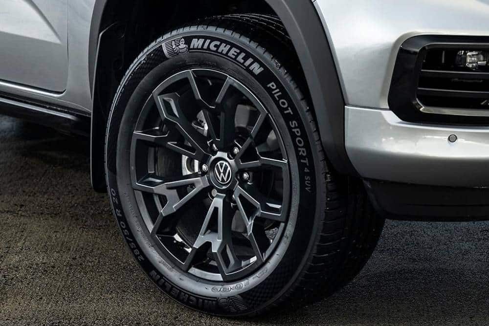 https://autogreeknews.gr/wp-content/uploads/2026/07/vw-amarok-w600-06.jpg