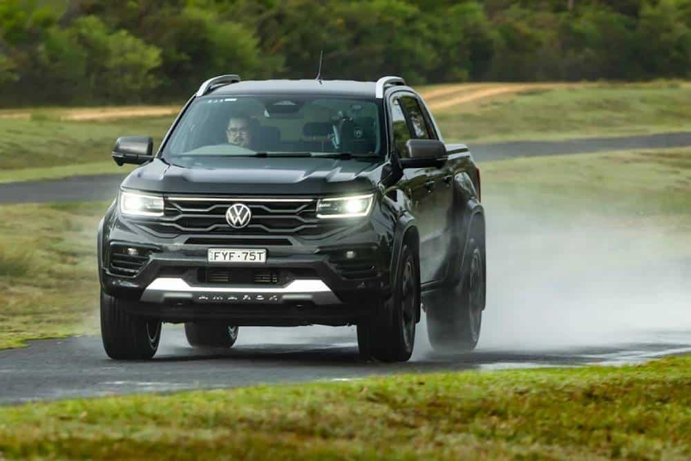 https://autogreeknews.gr/wp-content/uploads/2026/07/vw-amarok-w600.jpg