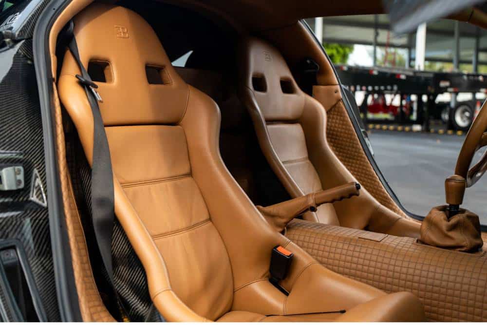 https://autogreeknews.gr/wp-content/uploads/2026/07/world-s-only-bugatti-eb110-ss-with-exposed-carbon-4.jpg