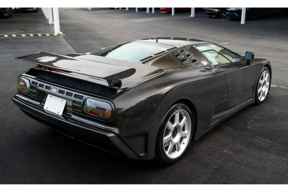 https://autogreeknews.gr/wp-content/uploads/2026/07/world-s-only-bugatti-eb110-ss-with-exposed-carbon-6.jpg