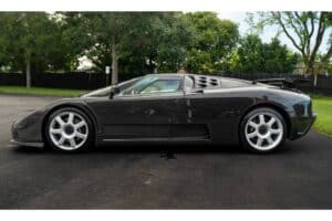 world-s-only-bugatti-eb110-ss-with-exposed-carbon (7)