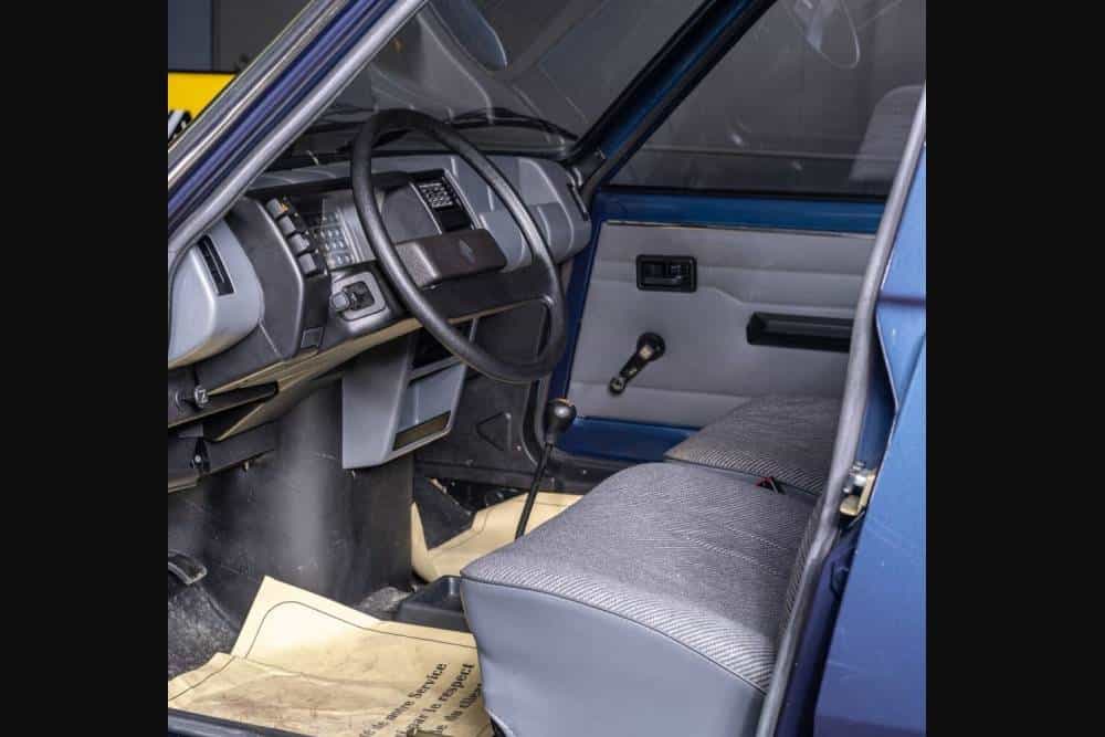 https://autogreeknews.gr/wp-content/uploads/2026/08/12-km-renault-5-07.jpg