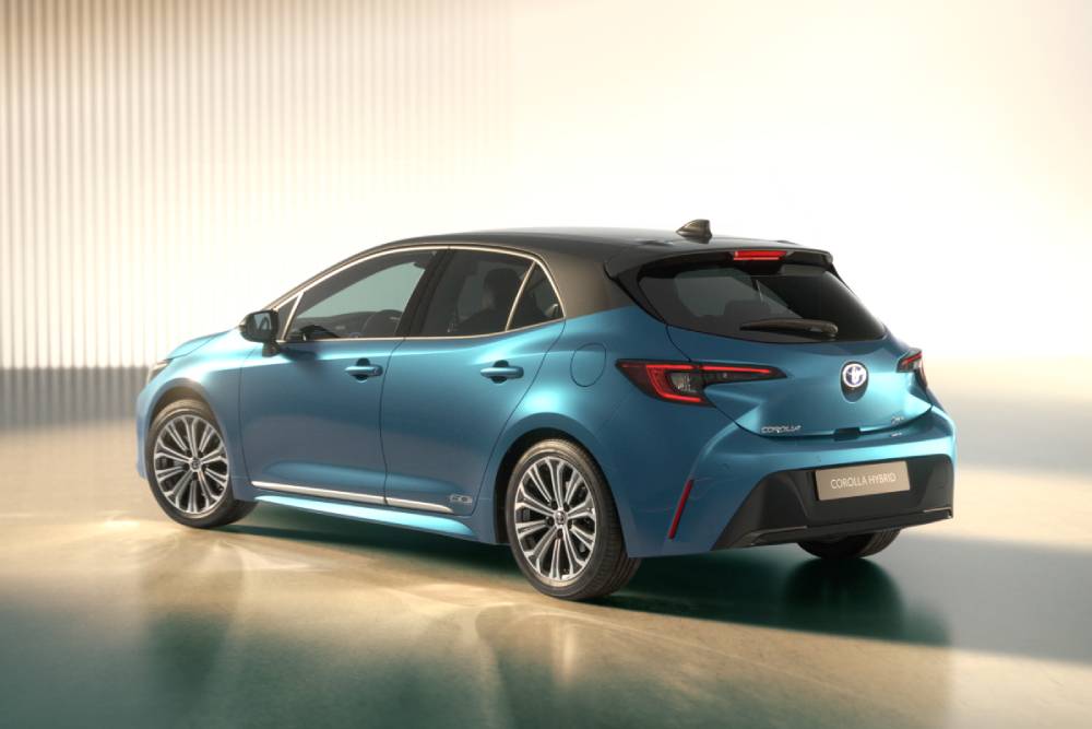 https://autogreeknews.gr/wp-content/uploads/2026/08/1920_toy_corolla_60th_2026_hub_dig_1x1_s05_hatchback.jpg