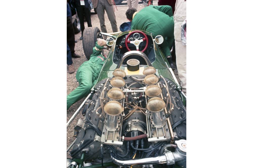 https://autogreeknews.gr/wp-content/uploads/2026/08/1967_F1_Holland_Ford_DFV_Engine-1.jpg