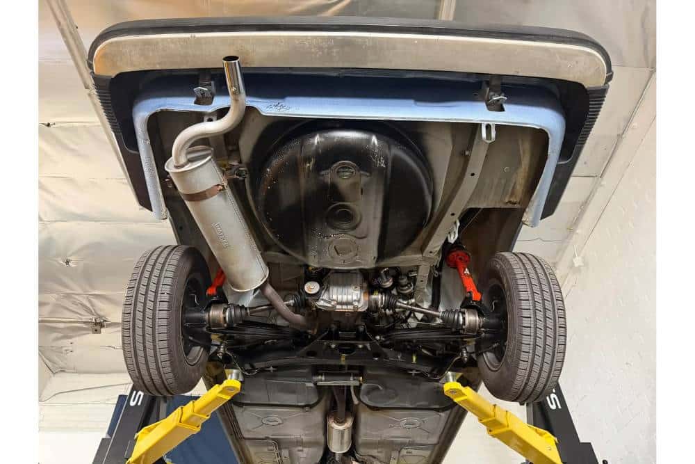 https://autogreeknews.gr/wp-content/uploads/2026/08/1977-BMW-320i-Auction-33.jpg