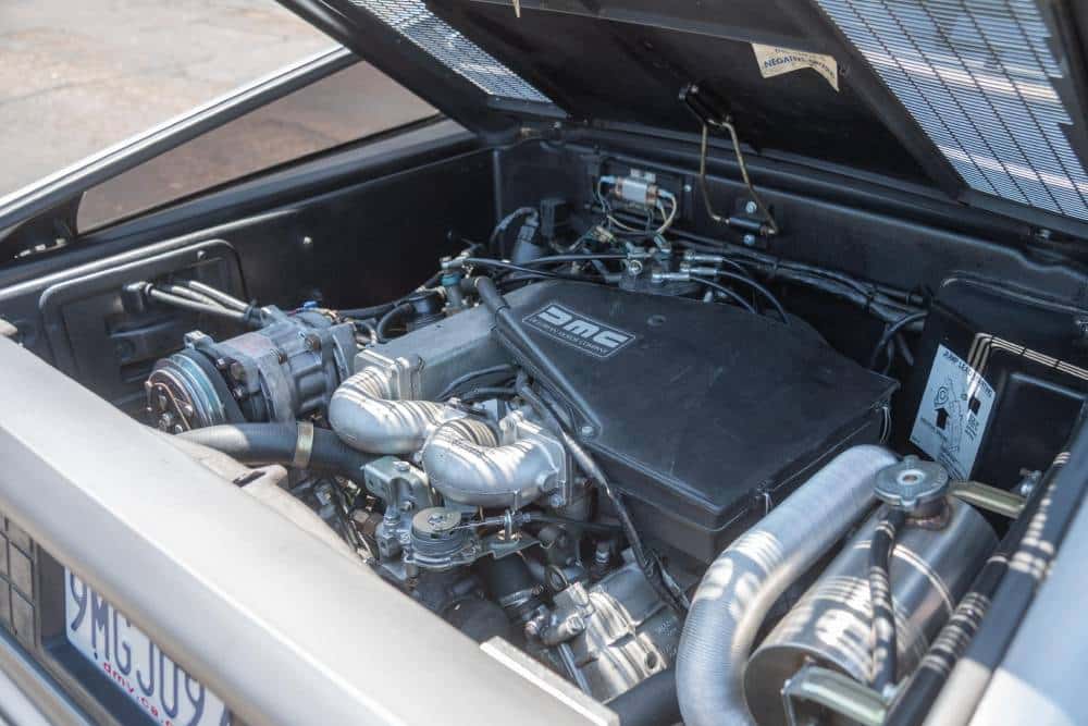 https://autogreeknews.gr/wp-content/uploads/2026/08/1982-delorean-dmc-12-for-sale-3.jpg