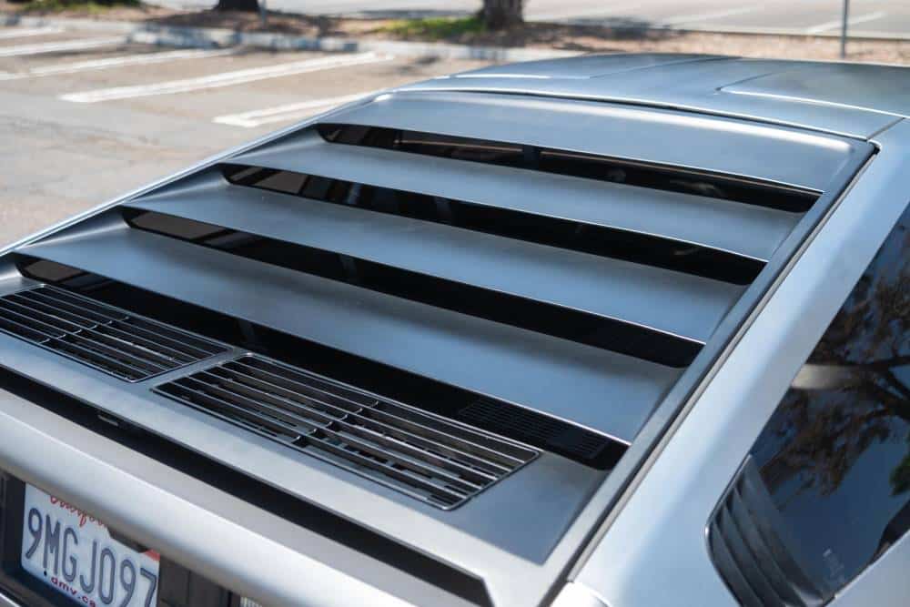 https://autogreeknews.gr/wp-content/uploads/2026/08/1982-delorean-dmc-12-for-sale-6.jpg