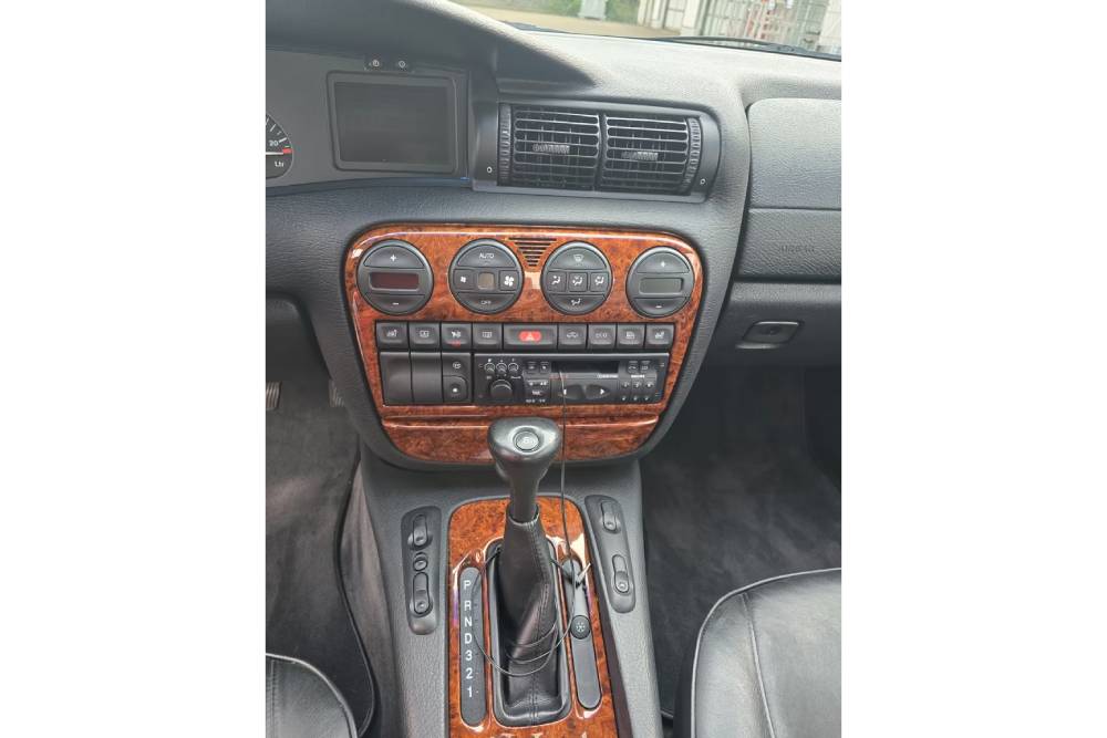 https://autogreeknews.gr/wp-content/uploads/2026/08/1996-opel-omega-v6-for-sale-3.jpg