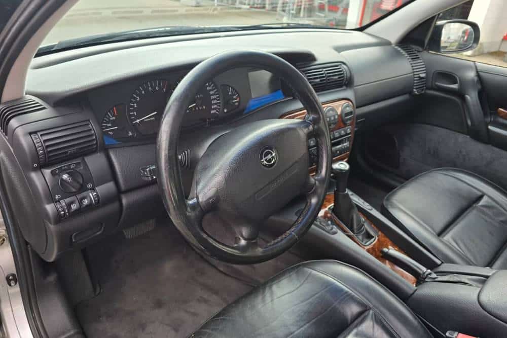 https://autogreeknews.gr/wp-content/uploads/2026/08/1996-opel-omega-v6-for-sale-7.jpg