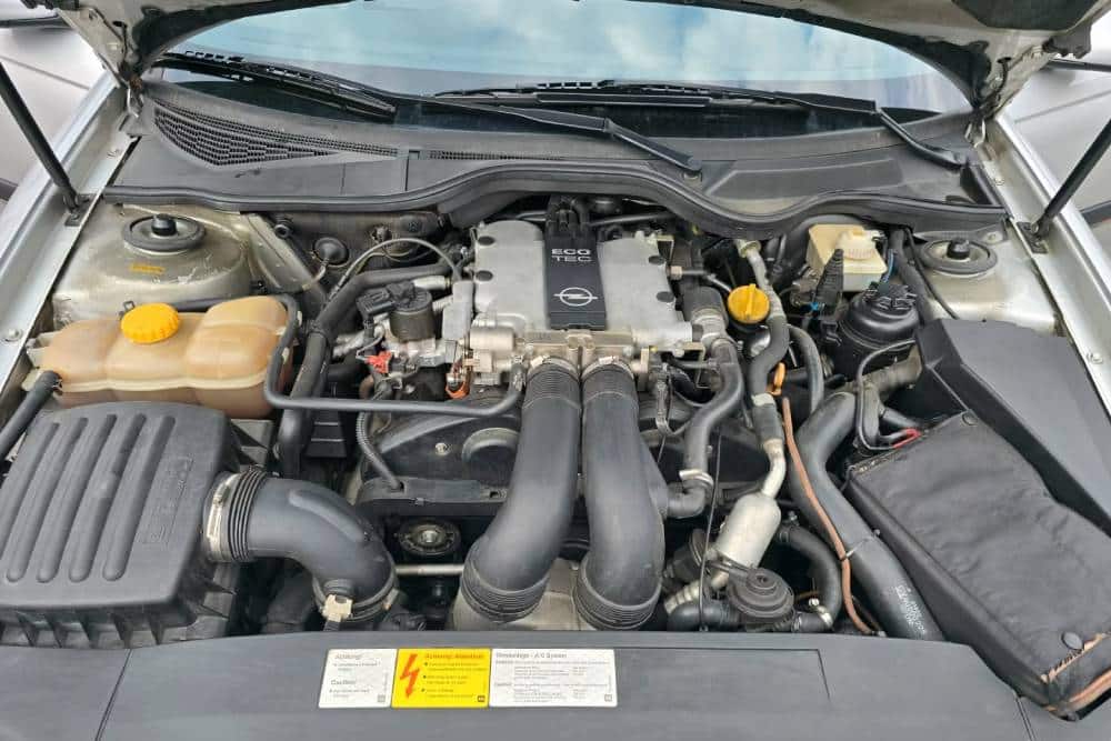 https://autogreeknews.gr/wp-content/uploads/2026/08/1996-opel-omega-v6-for-sale-8.jpg