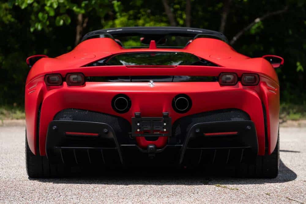 https://autogreeknews.gr/wp-content/uploads/2026/08/2023-ferrari-sf90-stradale-8.jpg