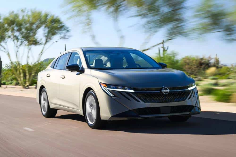 https://autogreeknews.gr/wp-content/uploads/2026/08/2027-Nissan-Sentra-818-10-2048x1366-1.jpg