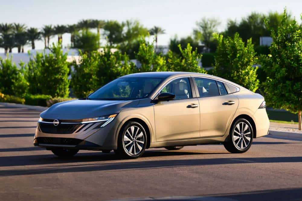 https://autogreeknews.gr/wp-content/uploads/2026/08/2027-Nissan-Sentra-818-8-2048x1366-1.jpg