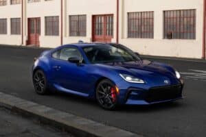 2027_Toyota_GR86_Premium_TruenoBlue_001 (1)