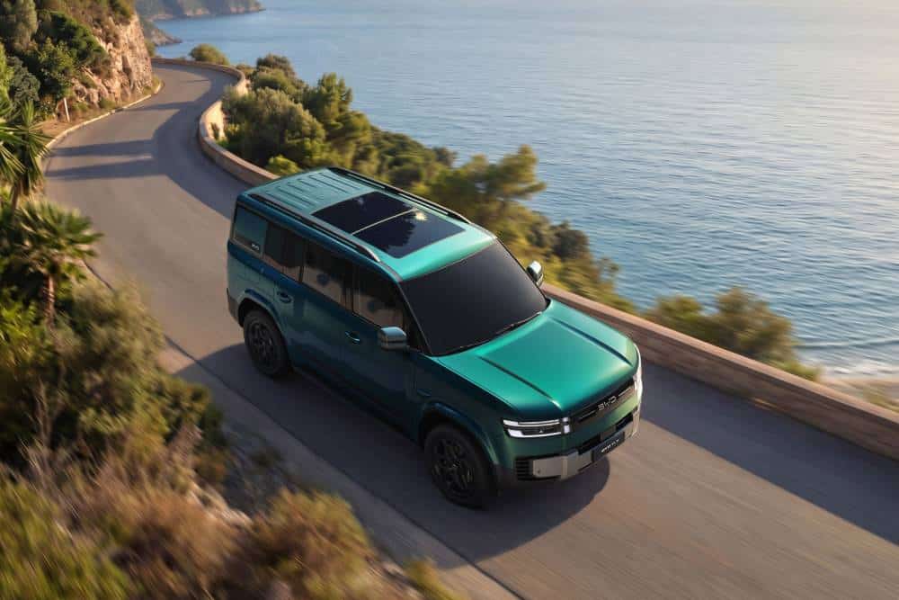 https://autogreeknews.gr/wp-content/uploads/2026/08/BYD-Ti7-passby-1.jpg