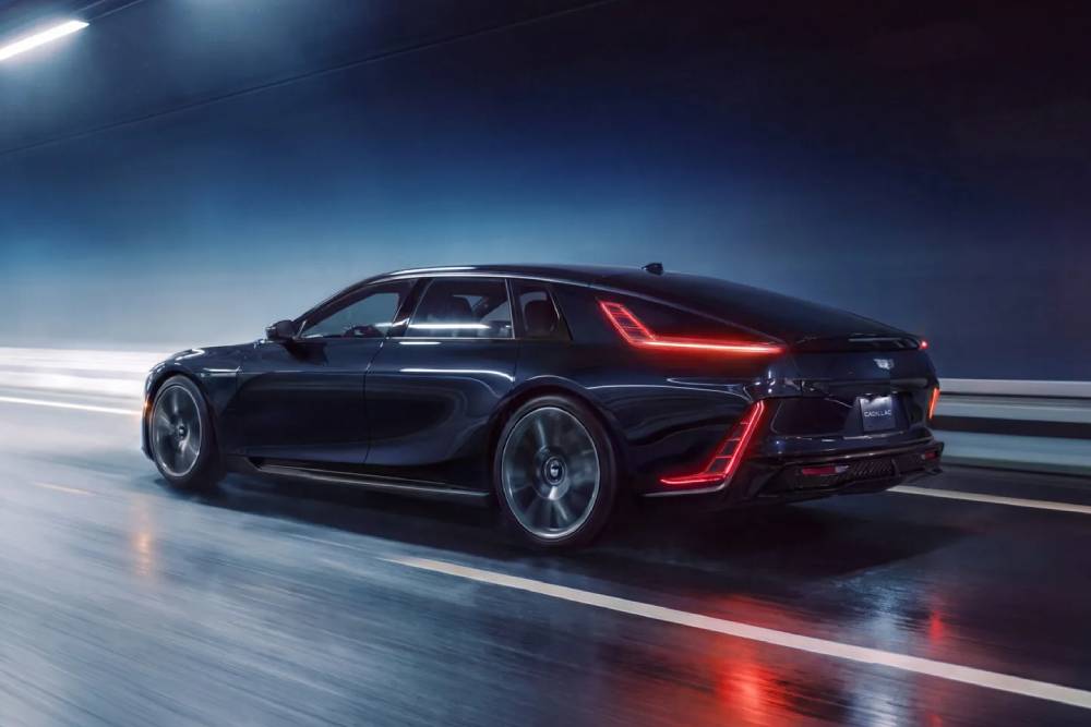 https://autogreeknews.gr/wp-content/uploads/2026/08/Cadillac-Celestiq-Night-Test-811-2-2048x1152-1.jpg