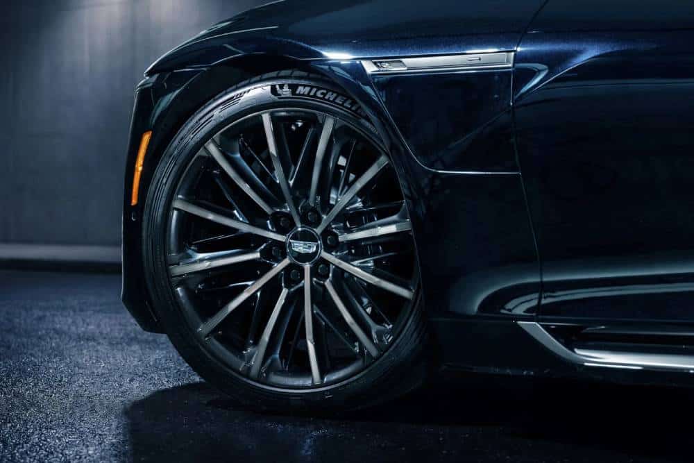 https://autogreeknews.gr/wp-content/uploads/2026/08/Cadillac-Celestiq-Night-Test-811-8-2048x1152-1.jpg