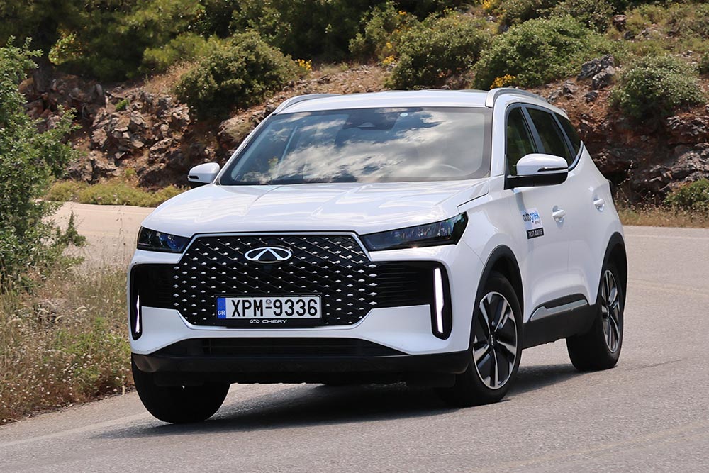 https://autogreeknews.gr/wp-content/uploads/2026/08/Chery-Tiggo-4-Hybrid-white-8.jpg