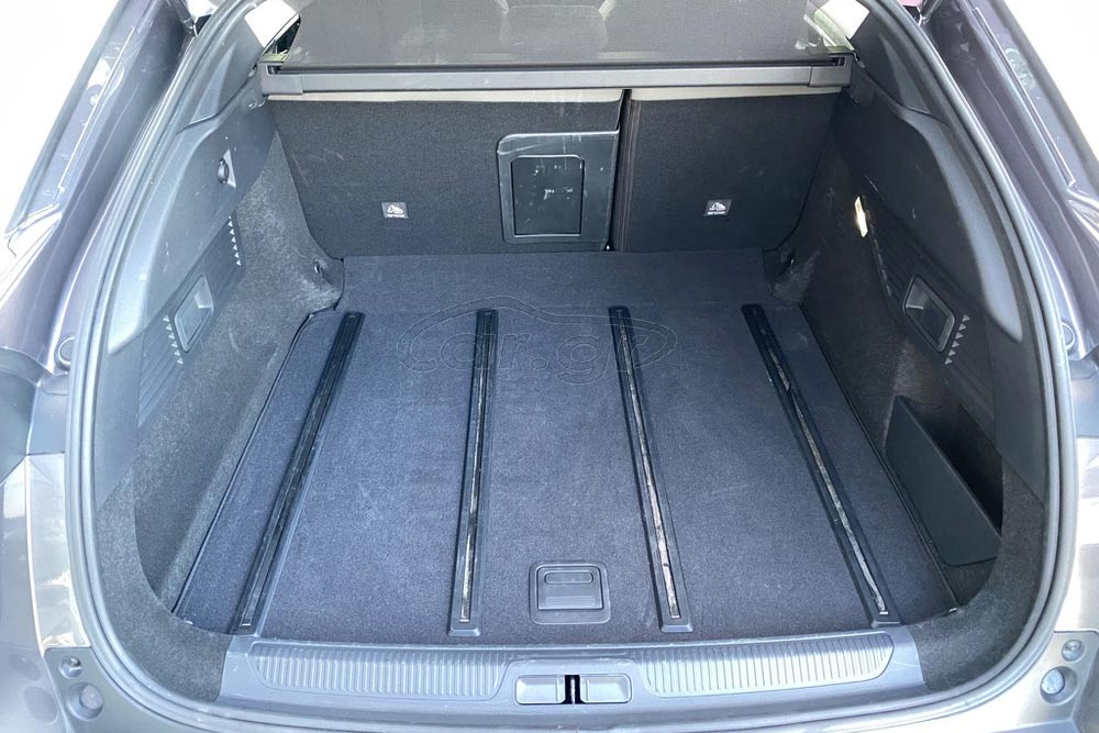 https://autogreeknews.gr/wp-content/uploads/2026/08/Citroen-C5-X-2024-used-5.jpg