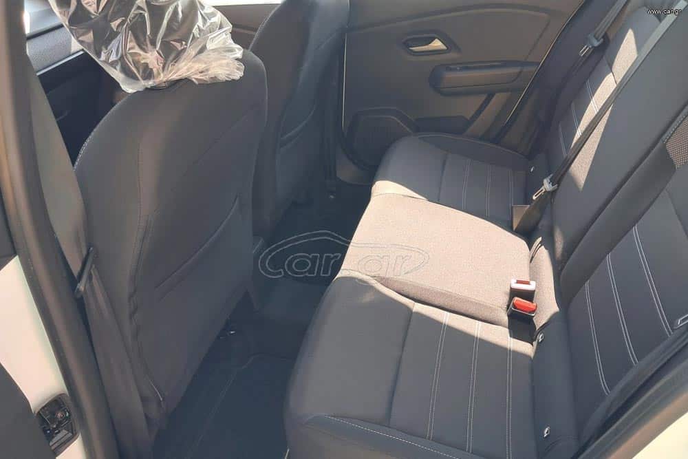 https://autogreeknews.gr/wp-content/uploads/2026/08/Dacia-Sandero-2026-used-6.jpg