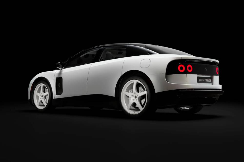 https://autogreeknews.gr/wp-content/uploads/2026/08/Ferrari-Luce-RM-Sothebys-Auction-Jul-26-00003-2048.jpg