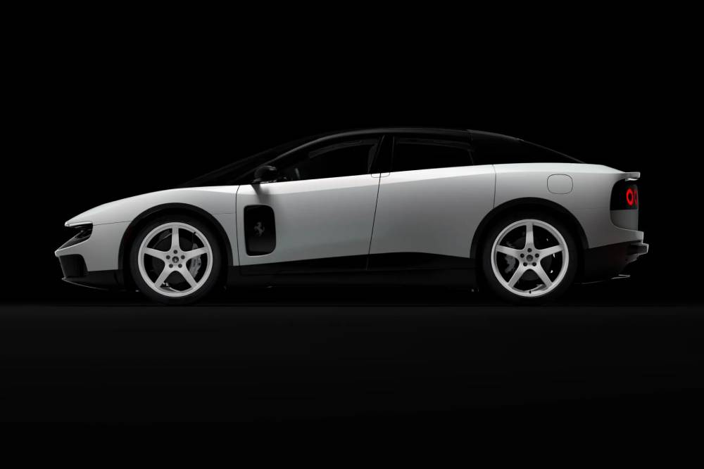 https://autogreeknews.gr/wp-content/uploads/2026/08/Ferrari-Luce-RM-Sothebys-Auction-Jul-26-00006-2048.jpg
