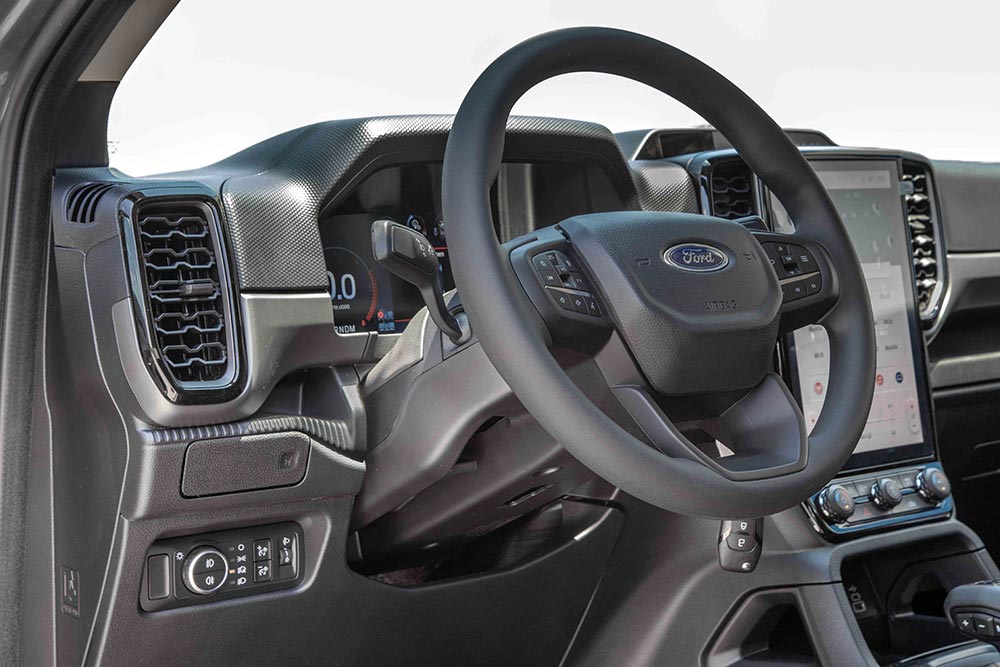 https://autogreeknews.gr/wp-content/uploads/2026/08/Ford-Ranger-XLT-12.jpg