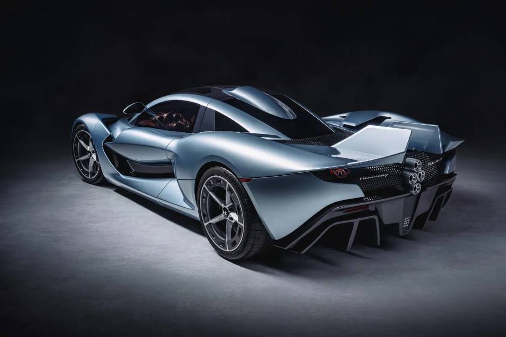 https://autogreeknews.gr/wp-content/uploads/2026/08/Hennessey-Blackbird-07-1-scaled-1.jpg