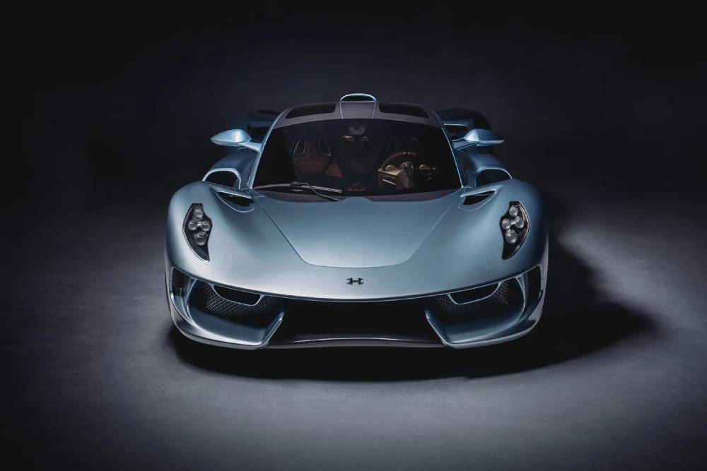 https://autogreeknews.gr/wp-content/uploads/2026/08/Hennessey-Blackbird-09-1-scaled-1.jpg
