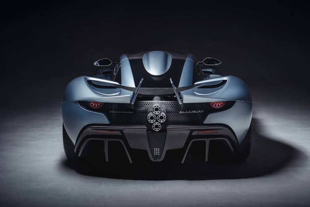 https://autogreeknews.gr/wp-content/uploads/2026/08/Hennessey-Blackbird-10-1-scaled-1.jpg