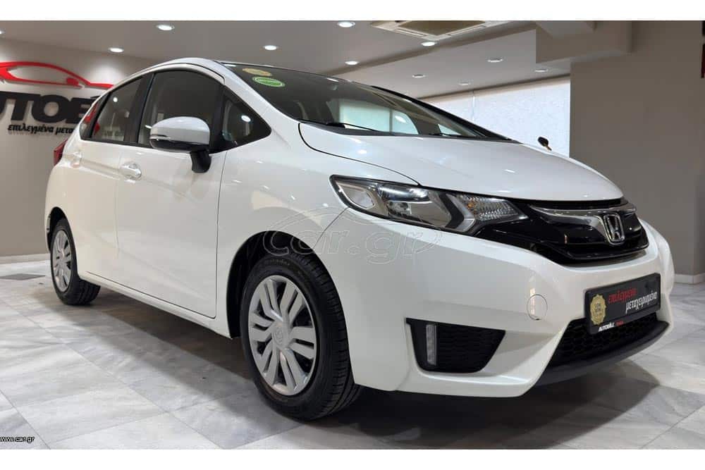 https://autogreeknews.gr/wp-content/uploads/2026/08/Honda-Jazz-2026-used-3.jpg