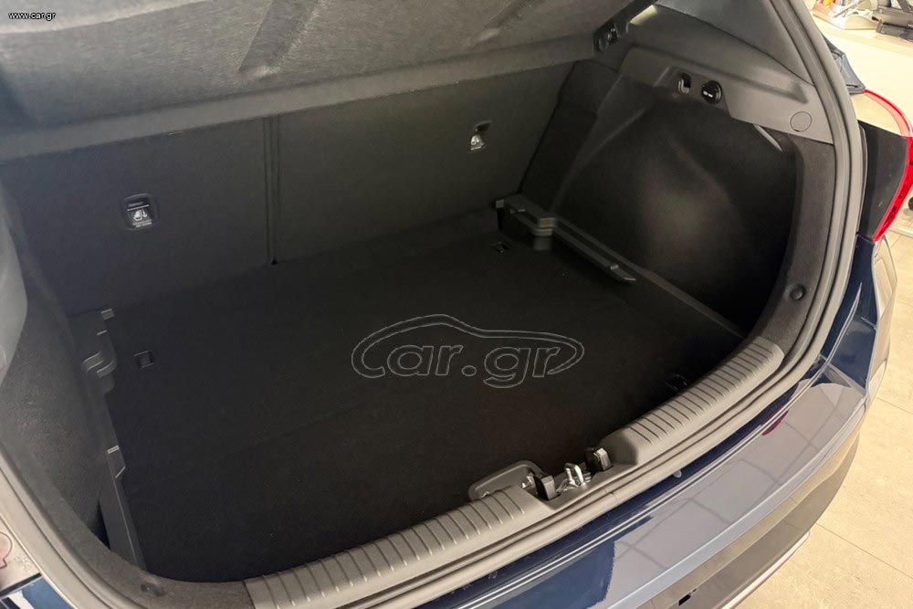 https://autogreeknews.gr/wp-content/uploads/2026/08/Hyundai-i30-2026-5.jpg