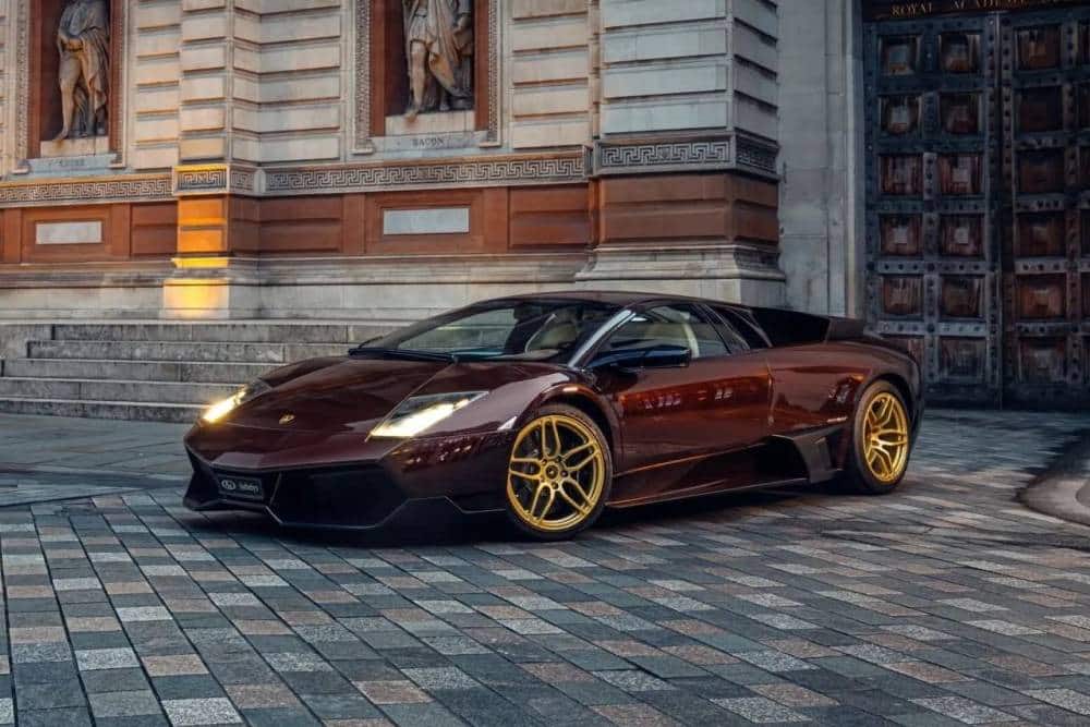 https://autogreeknews.gr/wp-content/uploads/2026/08/Lamborghini_Murcielago_SV_2010_manual-12.jpg