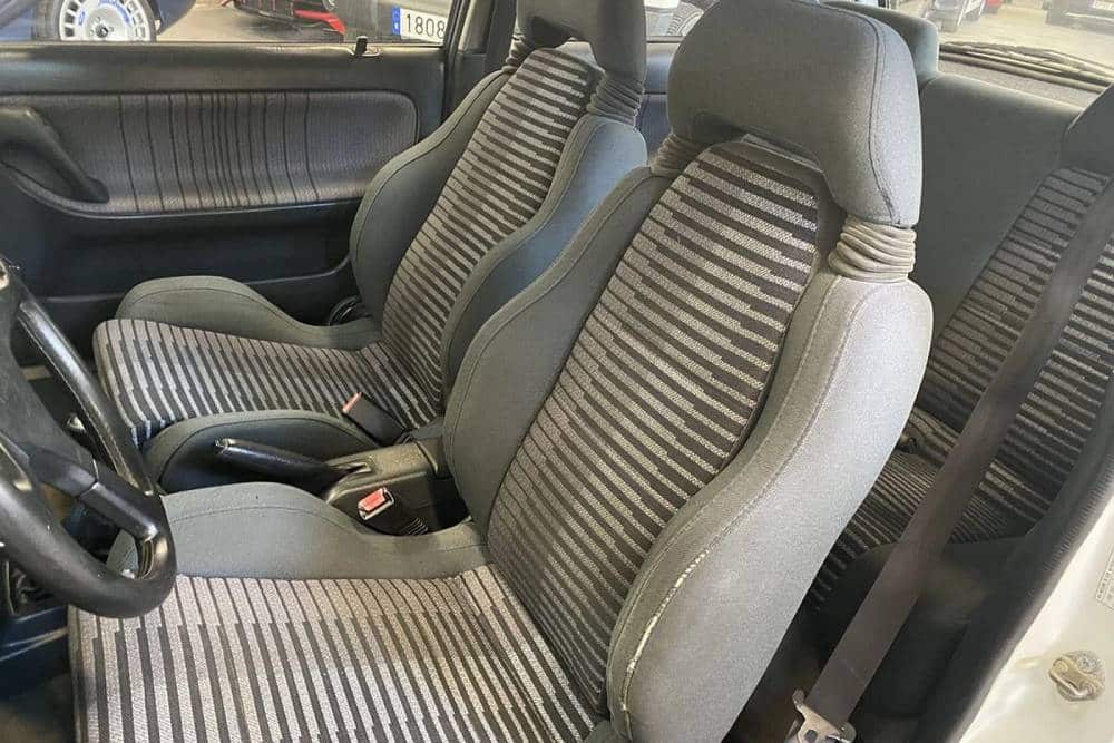 https://autogreeknews.gr/wp-content/uploads/2026/08/Mazda_323_GT-R_1992_for_sale-4.jpg