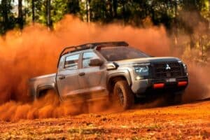 Νέο Mitsubishi L200 Savana Sertoes με στάνταρ φτυάρι