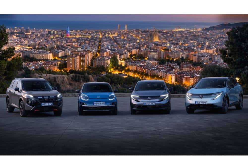https://autogreeknews.gr/wp-content/uploads/2026/08/New-Nissan-EV-Range-PACKSHOT1-1.jpg