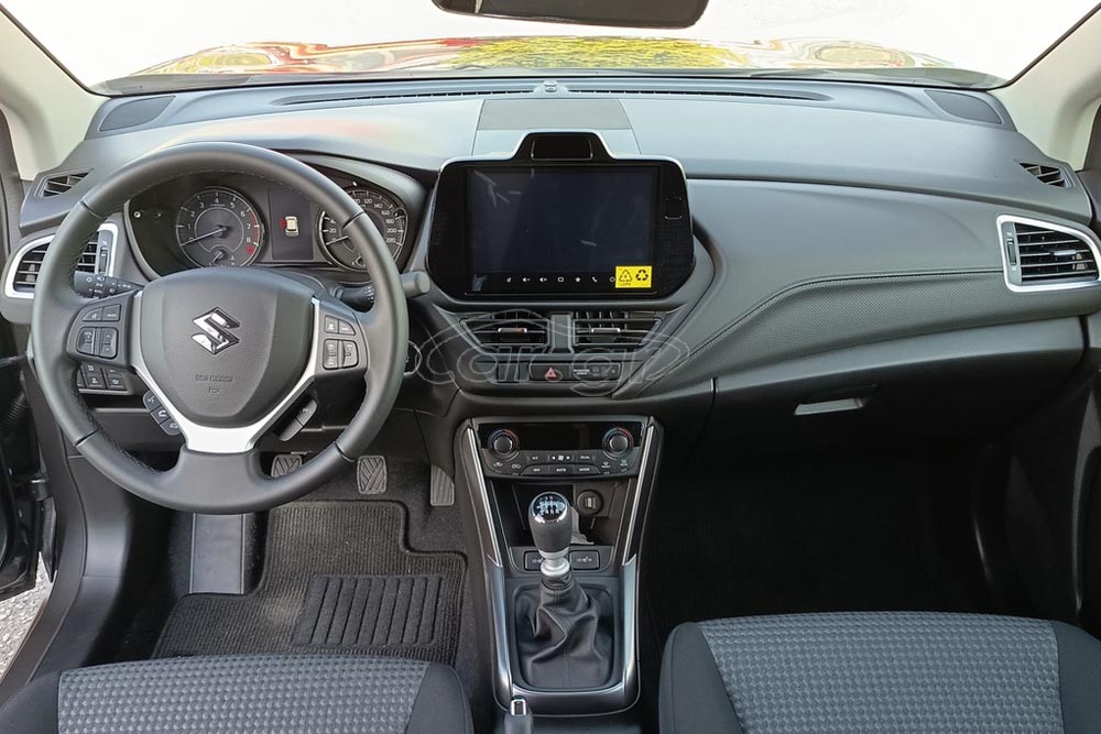 https://autogreeknews.gr/wp-content/uploads/2026/08/Suzuki-S-Cross-2026-used-6.jpg