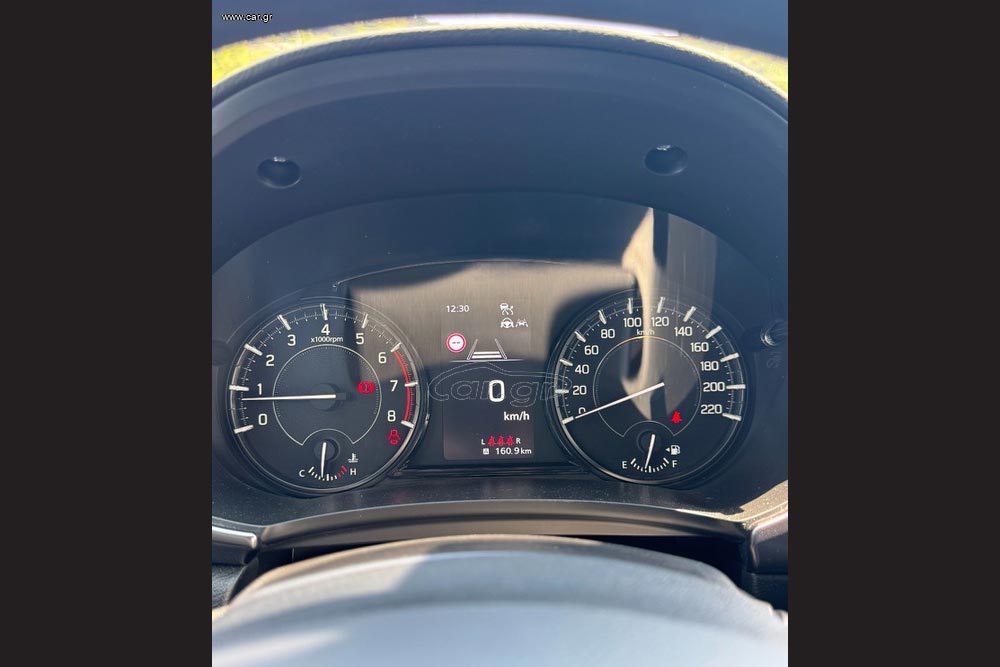 https://autogreeknews.gr/wp-content/uploads/2026/08/Suzuki-Vitara-2025-used-6.jpg