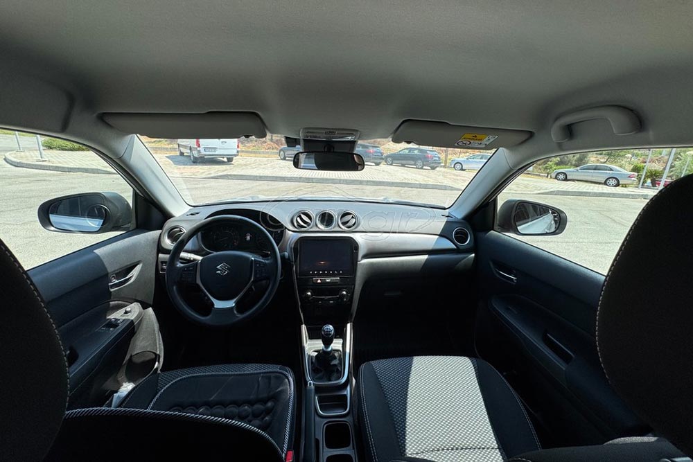 https://autogreeknews.gr/wp-content/uploads/2026/08/Suzuki-Vitara-2025-used-7.jpg