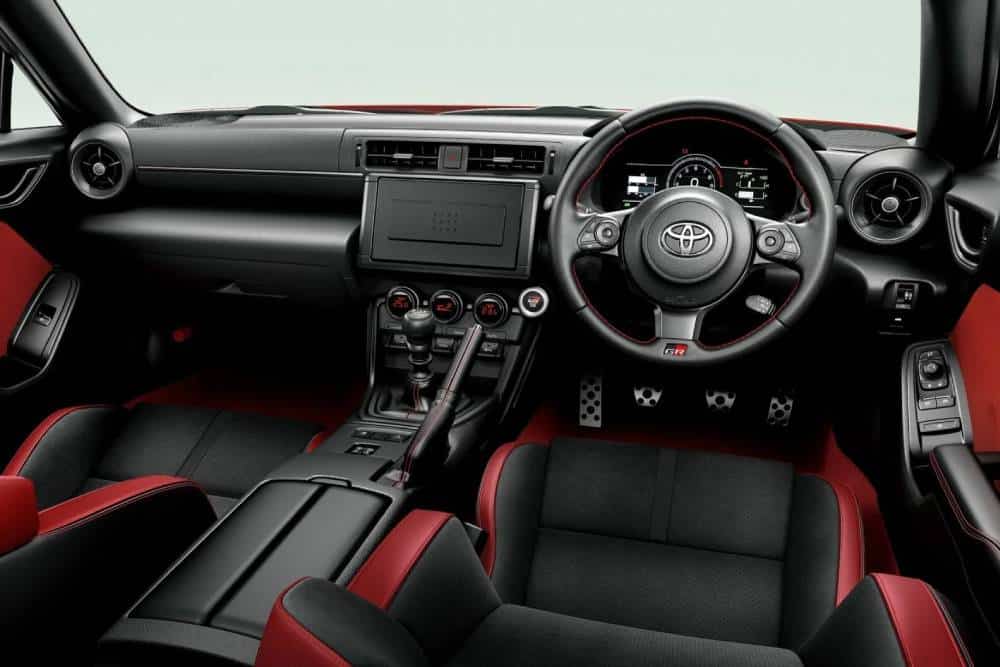 https://autogreeknews.gr/wp-content/uploads/2026/08/Toyota-GR-86-Update-Japan-14-2048x1061-1.jpg