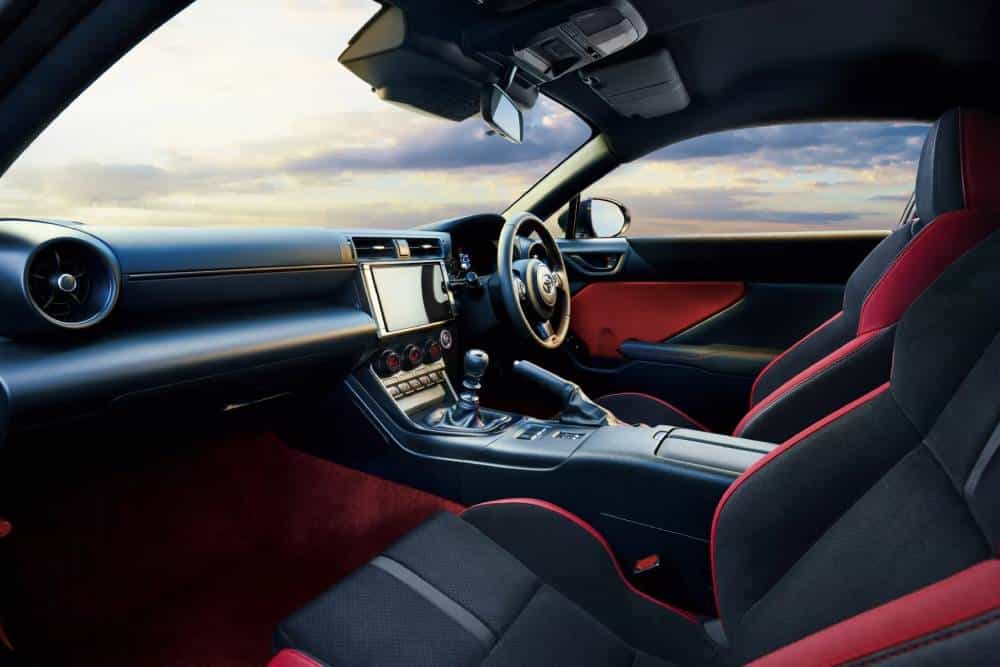 https://autogreeknews.gr/wp-content/uploads/2026/08/Toyota-GR-86-Update-Japan-4-2048x1366-1.jpg