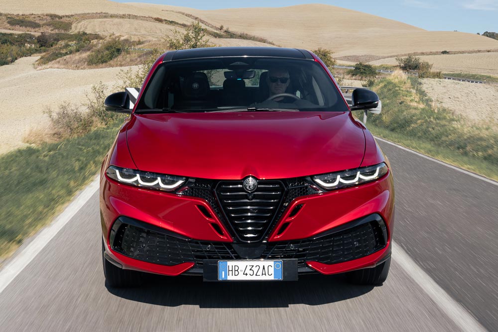 https://autogreeknews.gr/wp-content/uploads/2026/08/alfa-romeo-tonale-2026-11.jpg