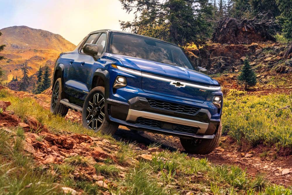https://autogreeknews.gr/wp-content/uploads/2026/08/chevrolet_silverado_ev_rst_30.jpg