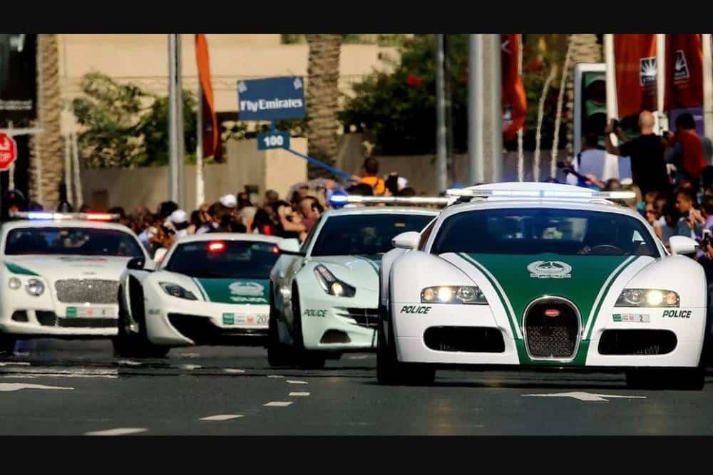 Γιατί τα περιπολικά είναι supercars στο Ντουμπάι;