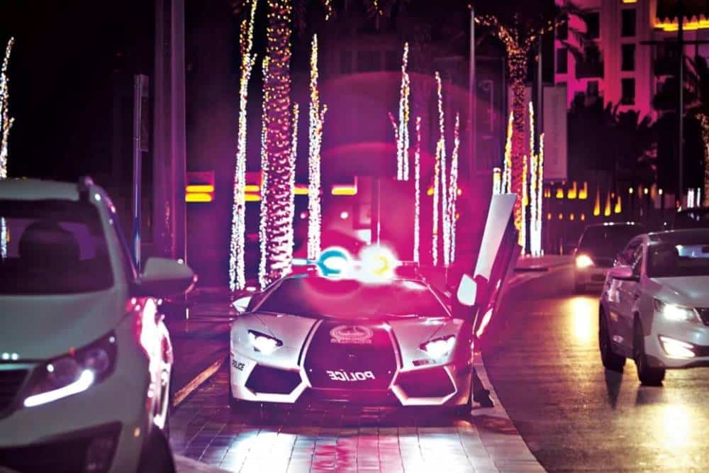 https://autogreeknews.gr/wp-content/uploads/2026/08/dubai-police-cars-07.jpg