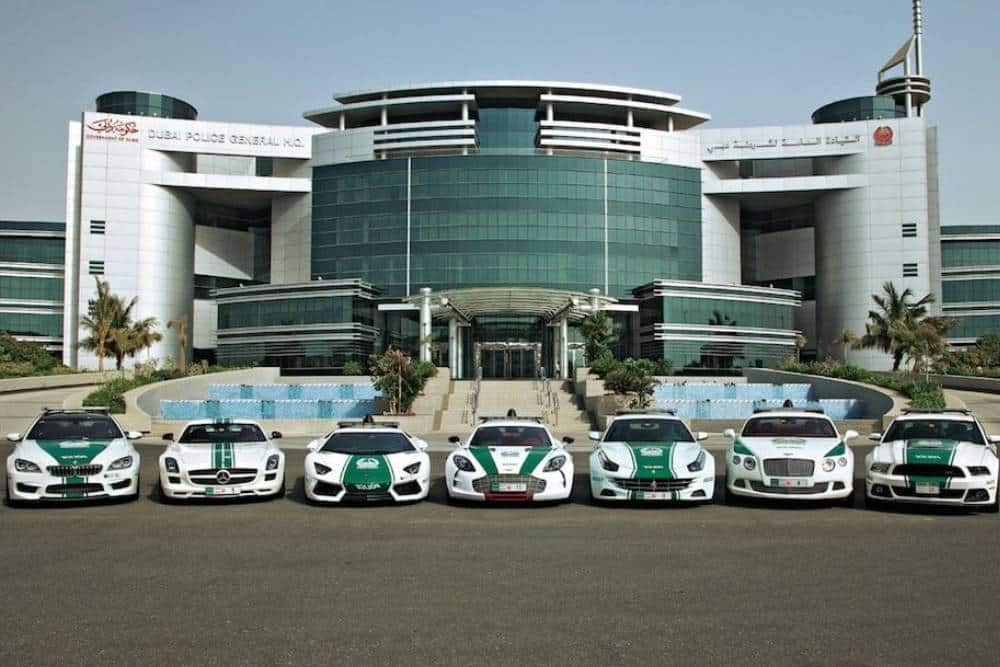 https://autogreeknews.gr/wp-content/uploads/2026/08/dubai-police-cars.jpg